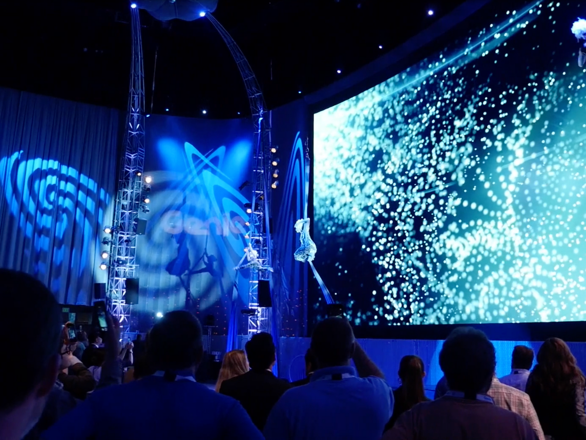 What are the differences between Projection Mapping and LED Walls in Experiential Branding Events?